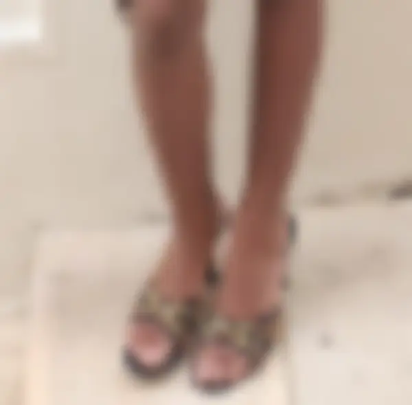 Pack de bienvenue Mixte – photos de pieds de femmes par a.candy
